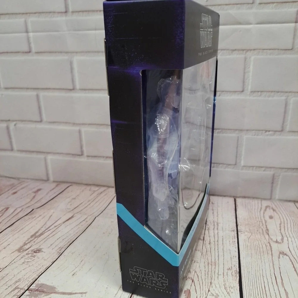 AXE WOLVES HOLOCOMM COLLECTION 6